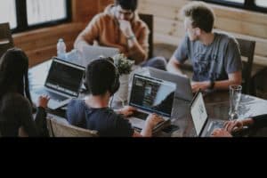 A Step-by-Step Guide to Choosing the Right Software House